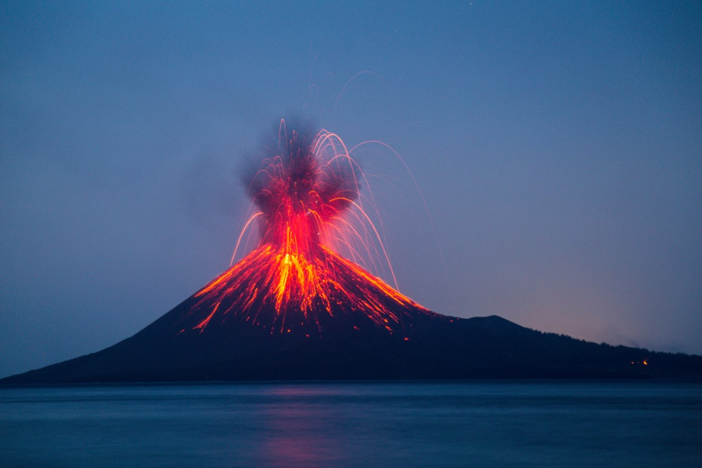 Natural World Fragrances Volcano