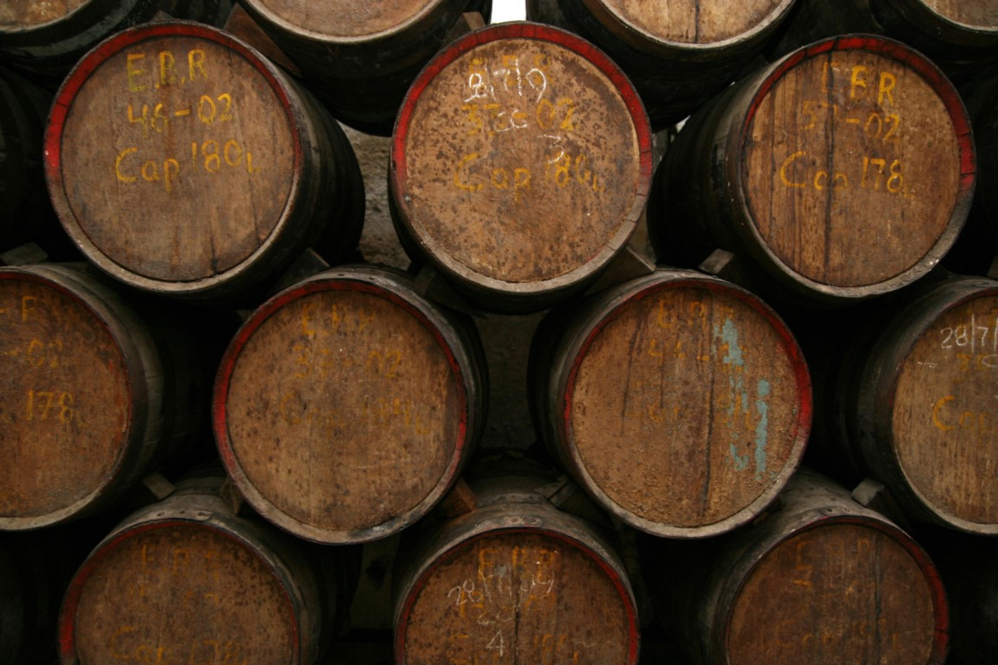 Pirates and War Fragrances Rum Barrels